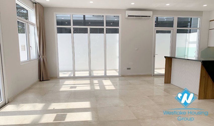New beautiful villa with corner unit with large yard for rent